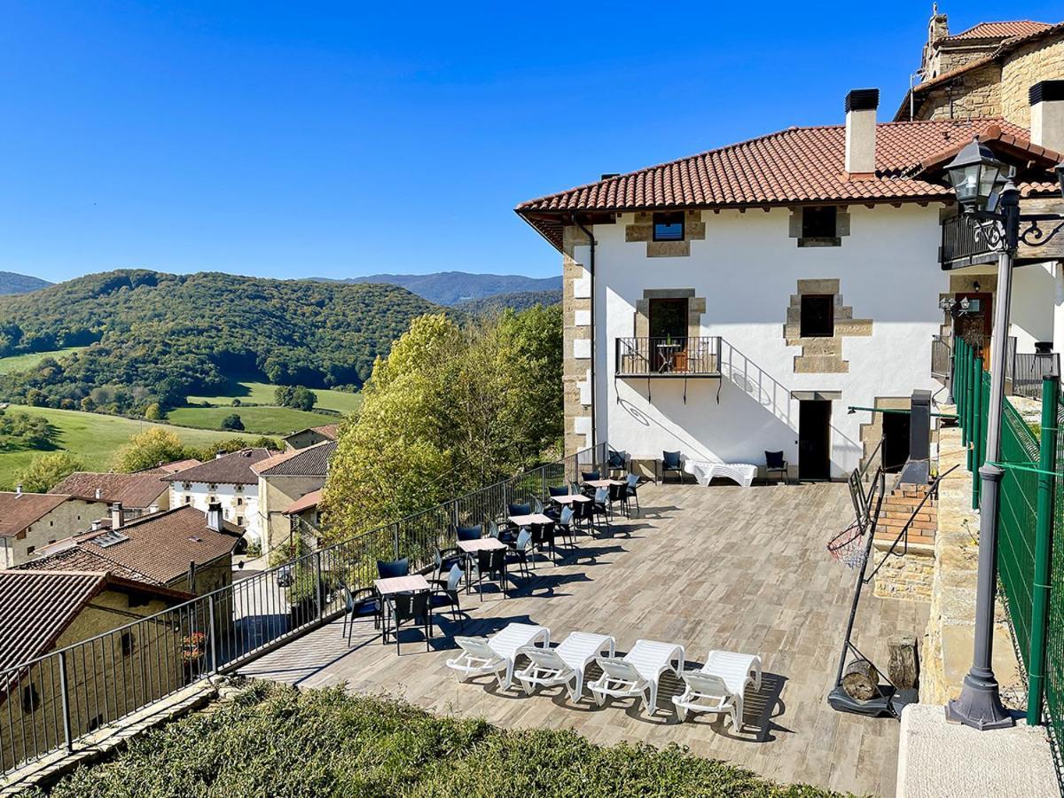 Palacio De Aralar Grande Familias Oskotz Luaran gambar